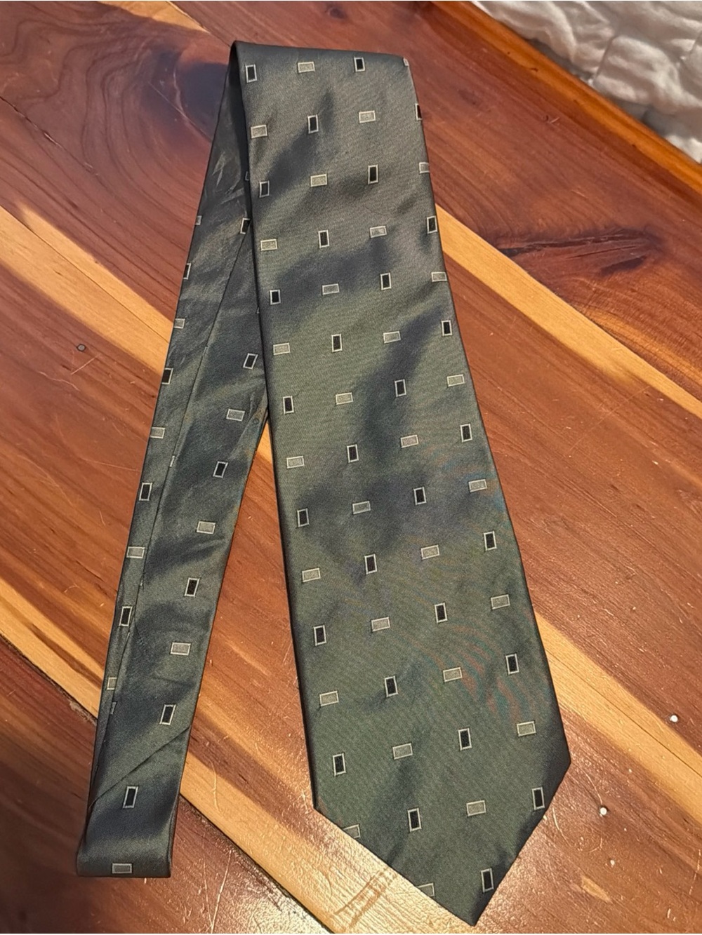 Vintage Donna Karan Signature Silk Tie Italy USA Metallic Gray Geometric Print